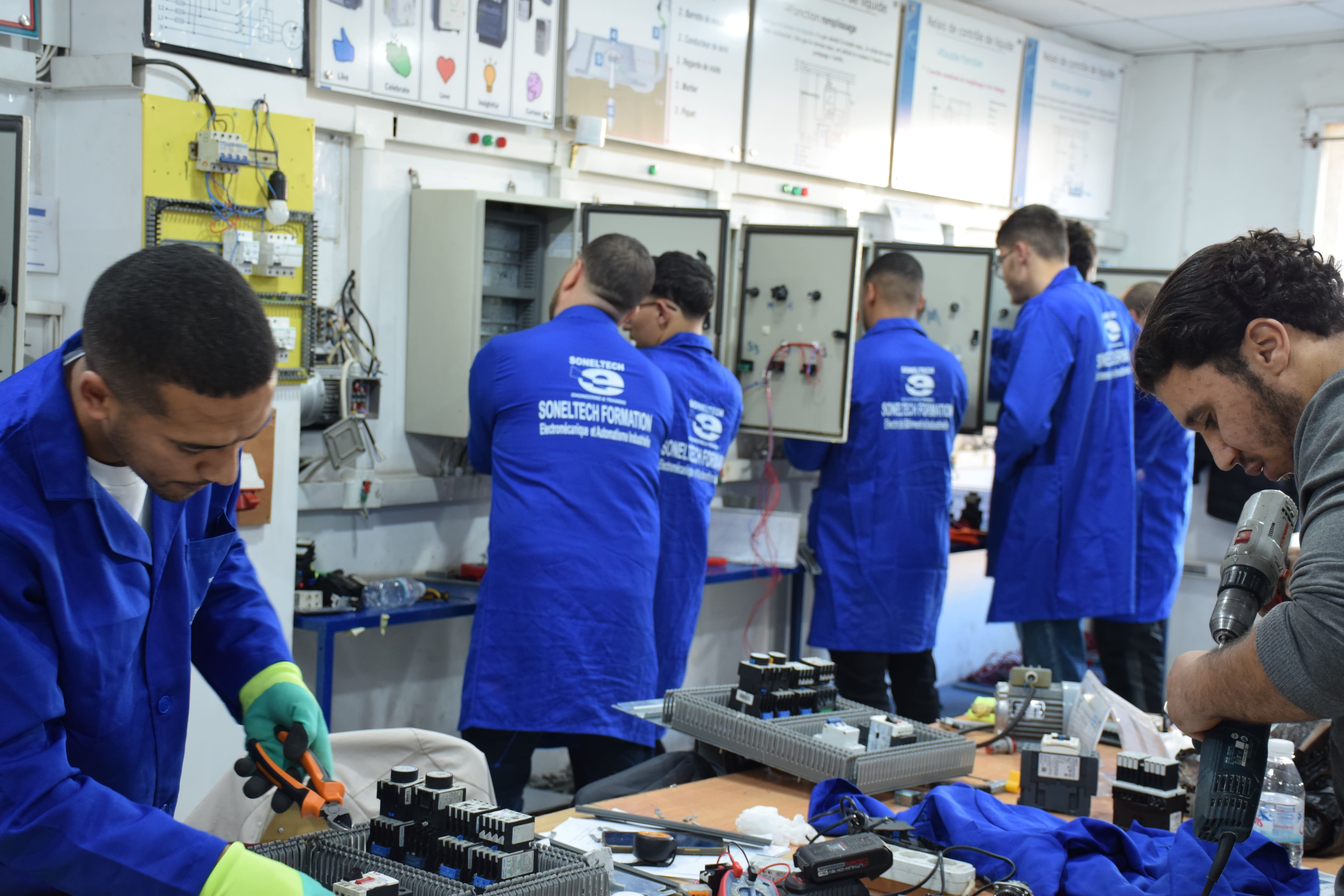 Formation Électricité Industrielle